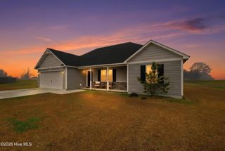 216 Trophy Ridge Drive, Richlands, NC 28574