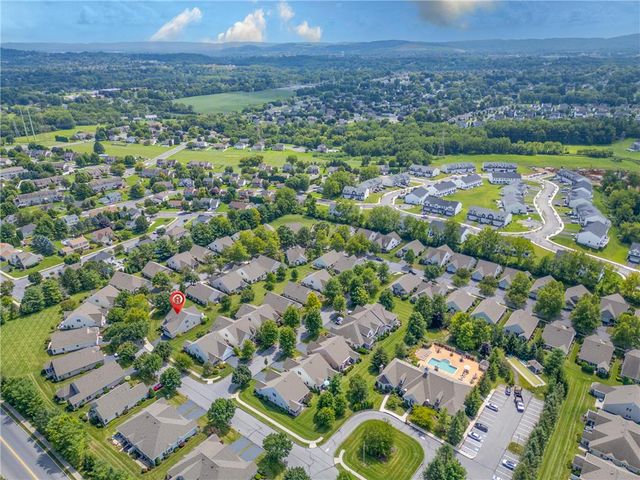 51 Glenmoor Circle North, Palmer Twp, PA 18045