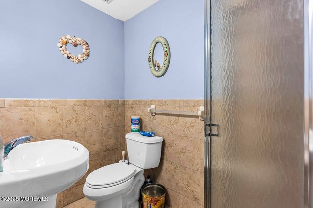 1208 Pine Tree Way, Belmar, NJ 07719