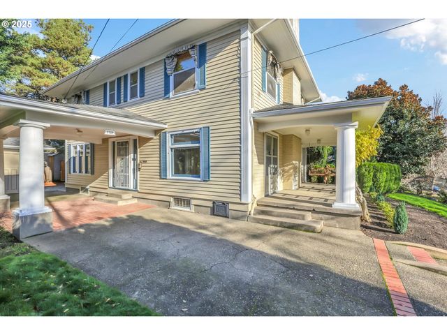 3709 Ne COUCH St, Portland, OR 97232