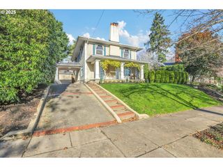 3709 Ne COUCH St, Portland, OR 97232