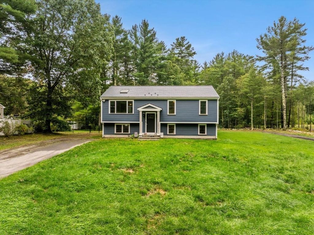 49 Benson St, Middleboro, MA 02346