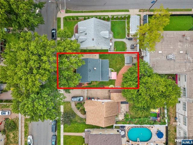 224 Luddington Avenue, Clifton, NJ 07011