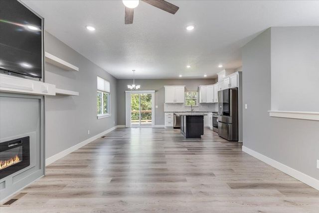 13529 E Rose St, Wichita, KS 67230
