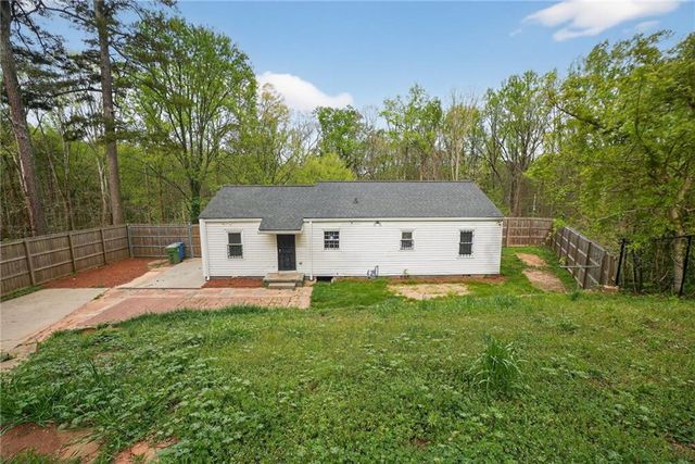 2252 Beecher Circle SW, Atlanta, GA 30311