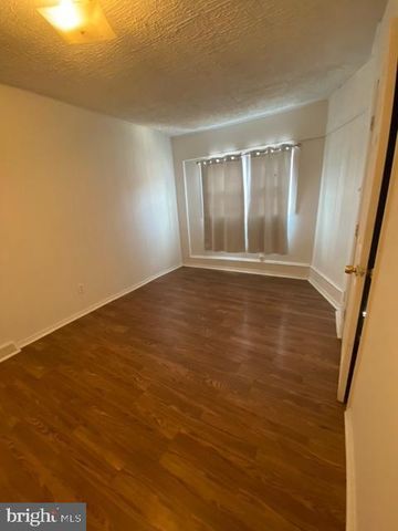 1517 WALNUT ST, Harrisburg, PA 17103
