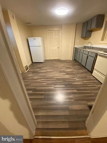 1517 WALNUT ST, Harrisburg, PA 17103