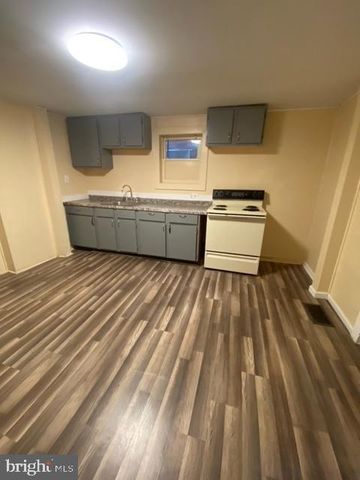 1517 WALNUT ST, Harrisburg, PA 17103