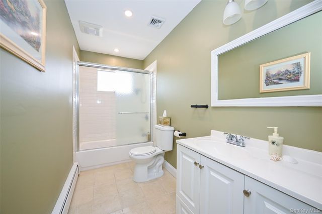 501 Johnson Avenue, Ronkonkoma, NY 11779