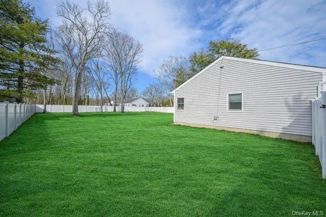 501 Johnson Avenue, Ronkonkoma, NY 11779