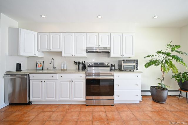 501 Johnson Avenue, Ronkonkoma, NY 11779