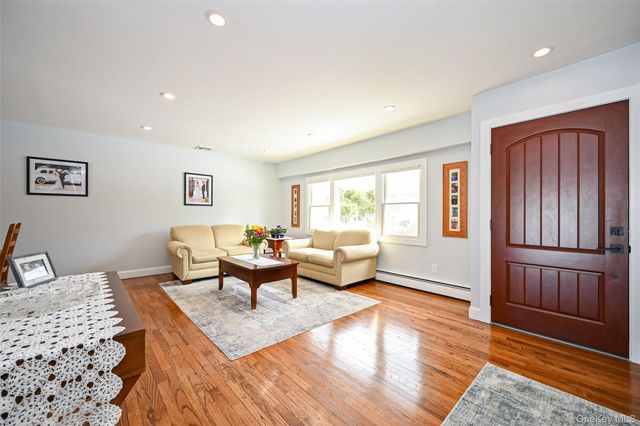 501 Johnson Avenue, Ronkonkoma, NY 11779