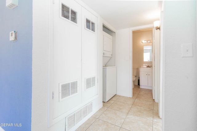 1646 RICK RHODES Drive, El Paso, TX 79936