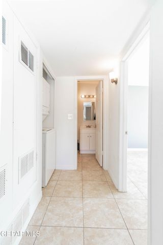 1646 RICK RHODES Drive, El Paso, TX 79936