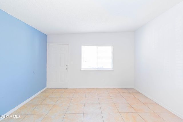 1646 RICK RHODES Drive, El Paso, TX 79936