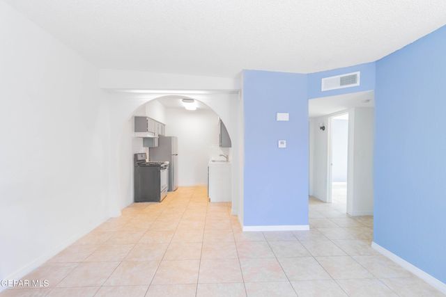 1646 RICK RHODES Drive, El Paso, TX 79936