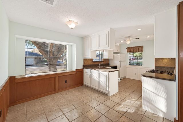 3502 Glenmeadow Drive, Rosenberg, TX 77471