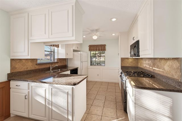 3502 Glenmeadow Drive, Rosenberg, TX 77471