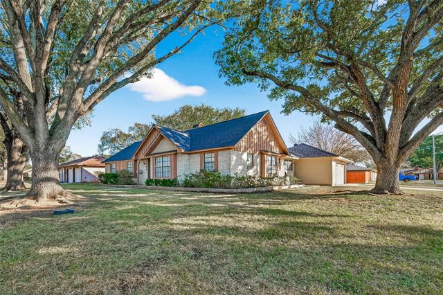 3502 Glenmeadow Drive, Rosenberg, TX 77471