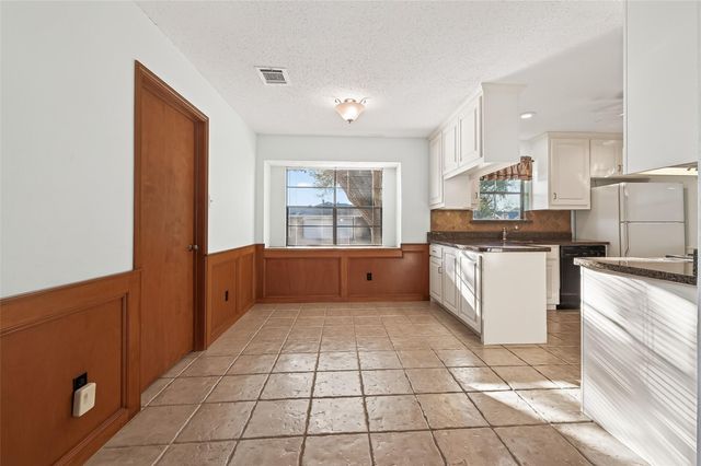 3502 Glenmeadow Drive, Rosenberg, TX 77471