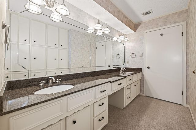 3502 Glenmeadow Drive, Rosenberg, TX 77471