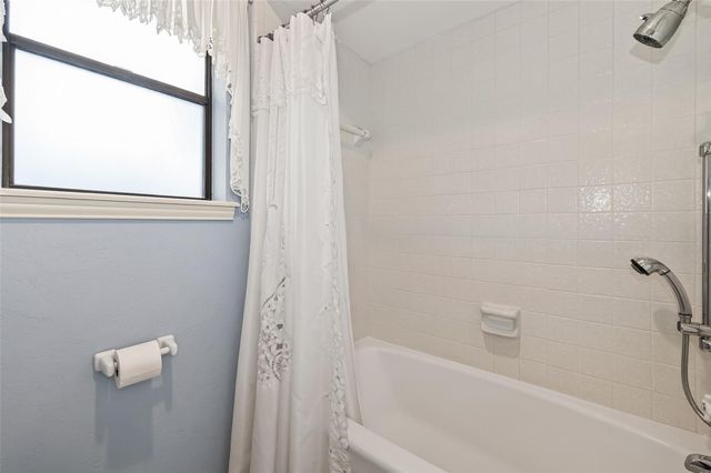 3502 Glenmeadow Drive, Rosenberg, TX 77471