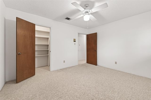 3502 Glenmeadow Drive, Rosenberg, TX 77471