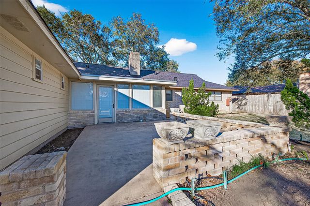 3502 Glenmeadow Drive, Rosenberg, TX 77471