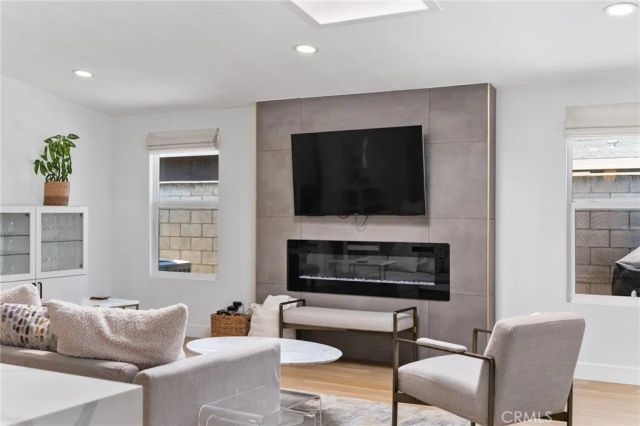 2135 Parsons Street, Costa Mesa, CA 92627