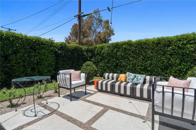 2135 Parsons Street, Costa Mesa, CA 92627