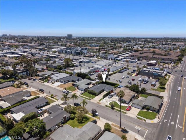 2135 Parsons Street, Costa Mesa, CA 92627
