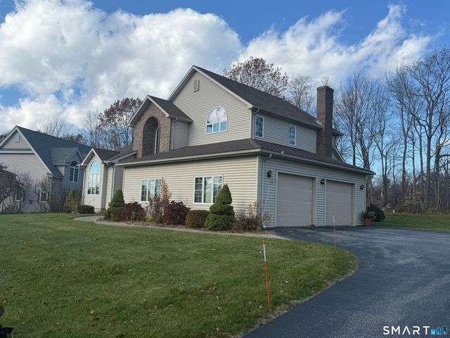 124 Suncrest Court, Torrington, CT 06790