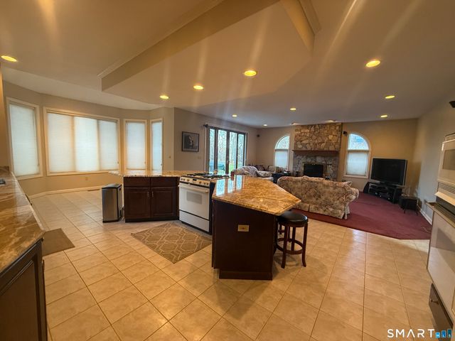 124 Suncrest Court, Torrington, CT 06790
