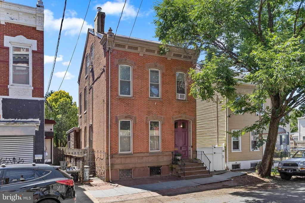 649 CENTRE ST, Trenton, NJ 08611