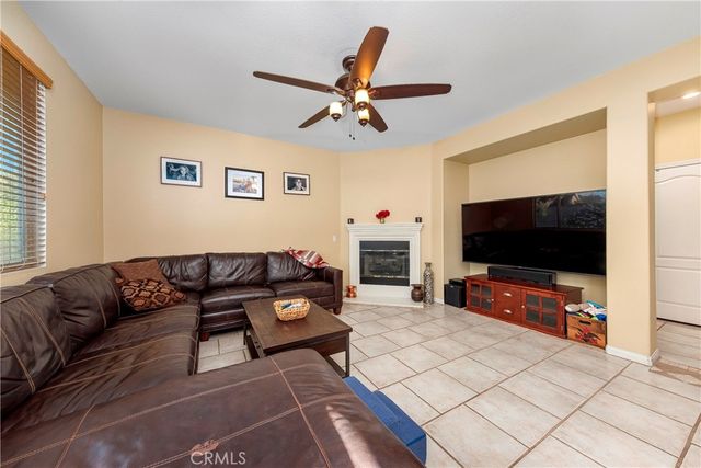 4109 Victoria Lane, Lancaster, CA 93536