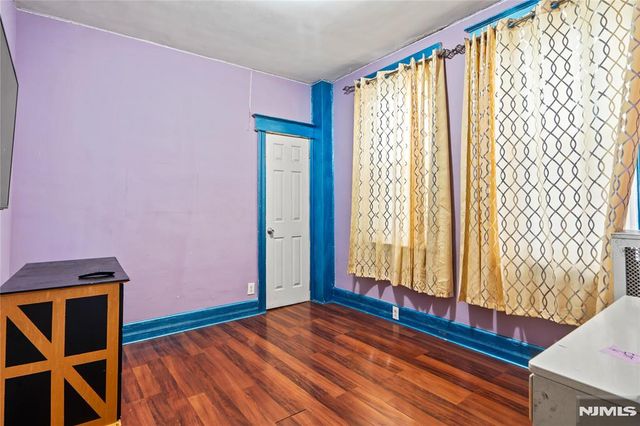 10 Treacy Avenue, Newark, NJ 07108