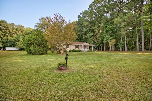 8482 Broad Marsh LN, Hayes, VA 23072