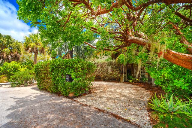 30319 Falcon Lane, Big Pine Key, FL 33043