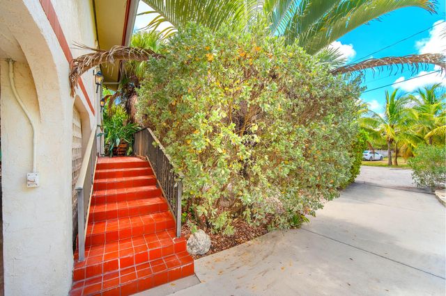 30319 Falcon Lane, Big Pine Key, FL 33043