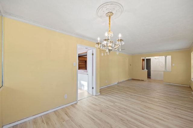 6925 Galemeadow Circle, Dallas, TX 75214