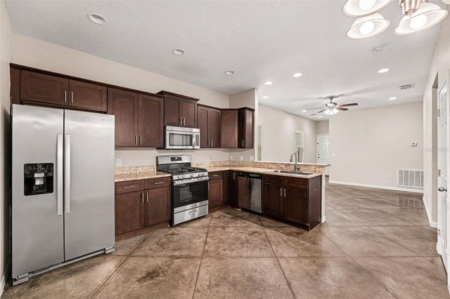 2865 WHISPERING TRAILS DRIVE, Winter Haven, FL 33884
