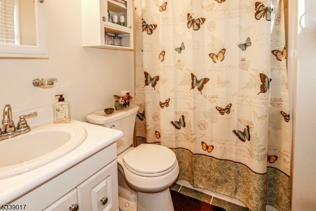 53 Rutgers Ave, Woodbridge Twp., NJ 07067