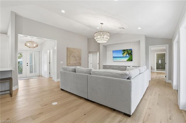 1538 Wilton LN, Sanibel, FL 33957