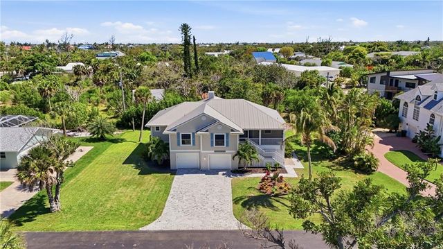 1538 Wilton LN, Sanibel, FL 33957
