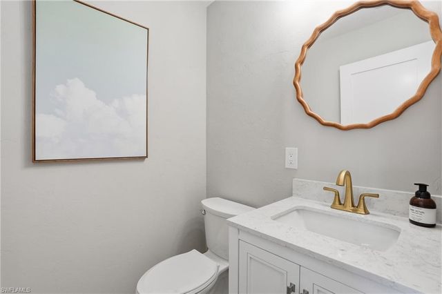 1538 Wilton LN, Sanibel, FL 33957