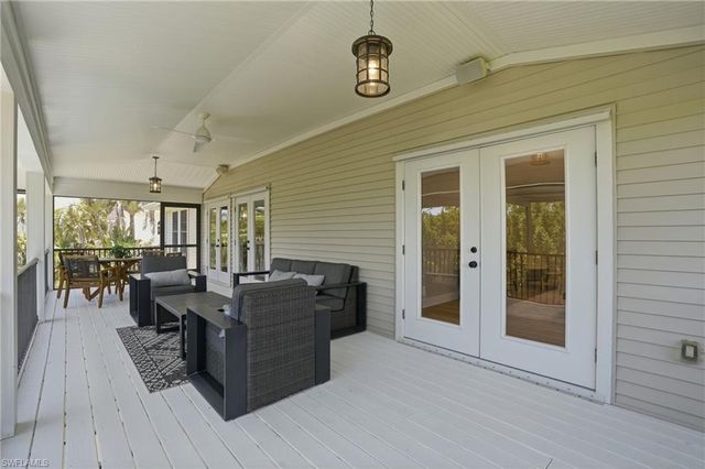 1538 Wilton LN, Sanibel, FL 33957