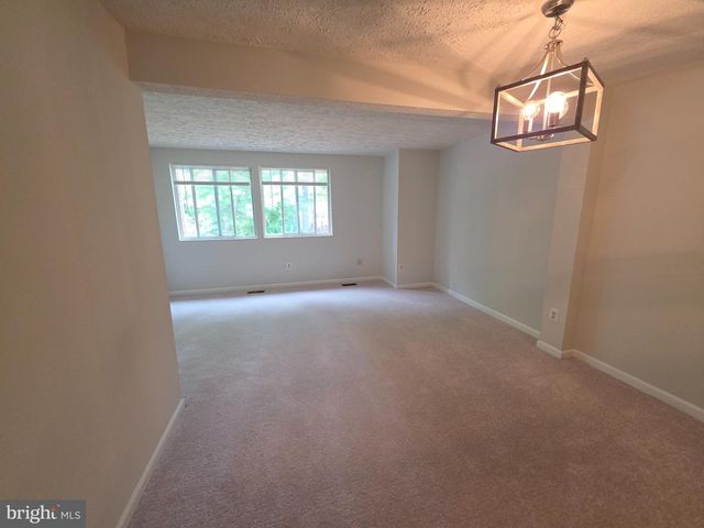 8534 BLUE ROCK LN, Lorton, VA 22079