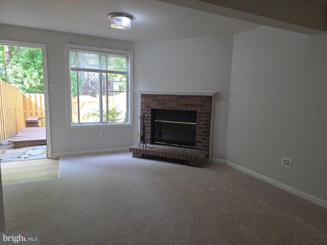 8534 BLUE ROCK LN, Lorton, VA 22079