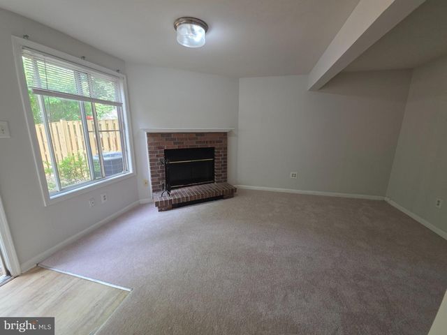 8534 BLUE ROCK LN, Lorton, VA 22079