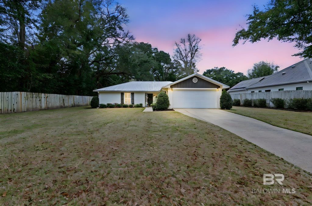 518 Dyson Street, Fairhope, AL 36532